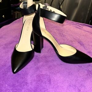 Nine West Black Pointed-Toe Block Heel Ankle-Strap Pumps